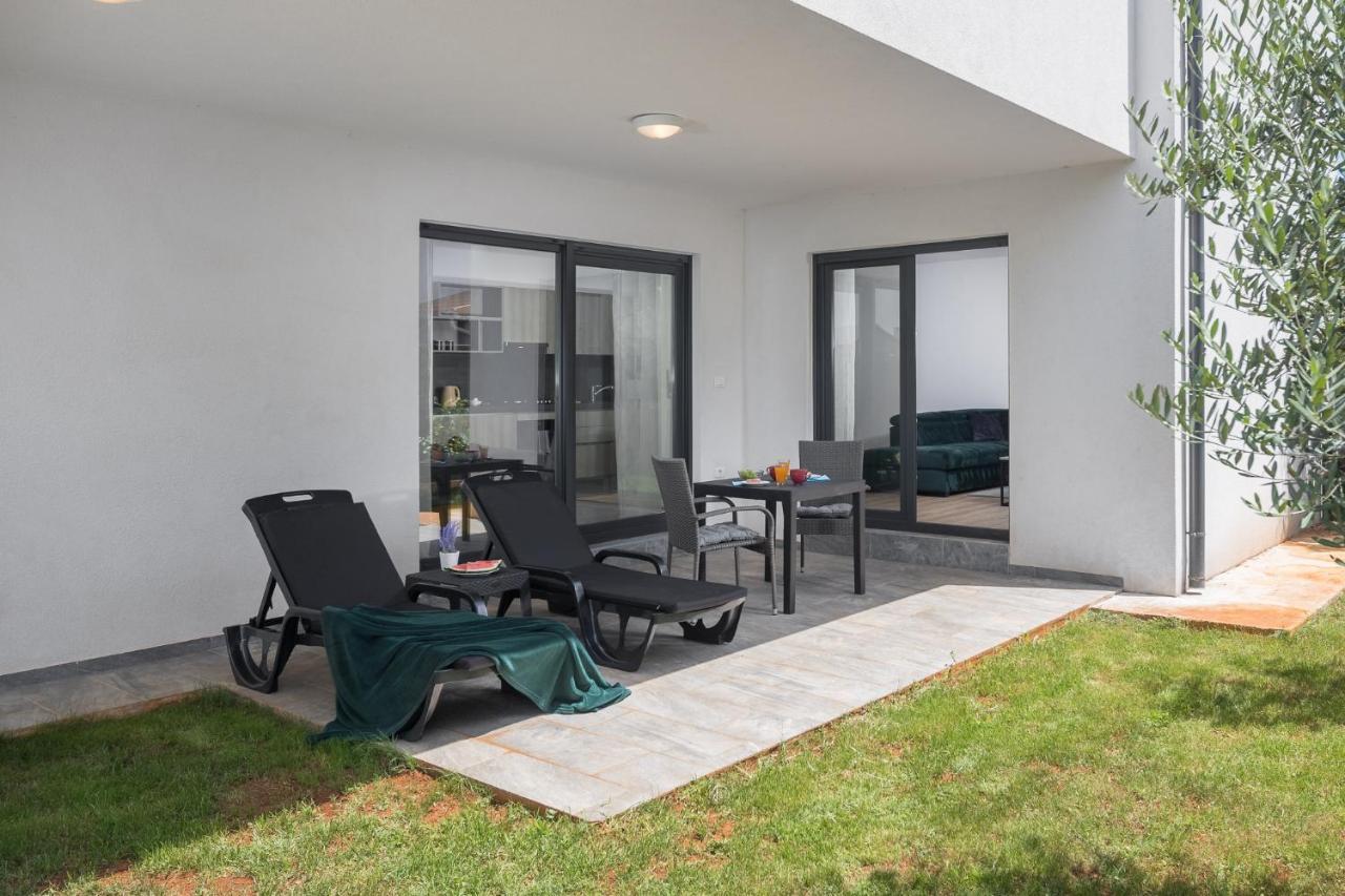 Studio Apartments Villa Valla - Free Bikes Fažana Esterno foto