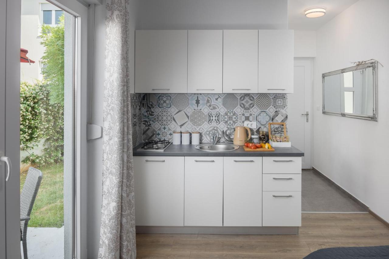 Studio Apartments Villa Valla - Free Bikes Fažana Esterno foto