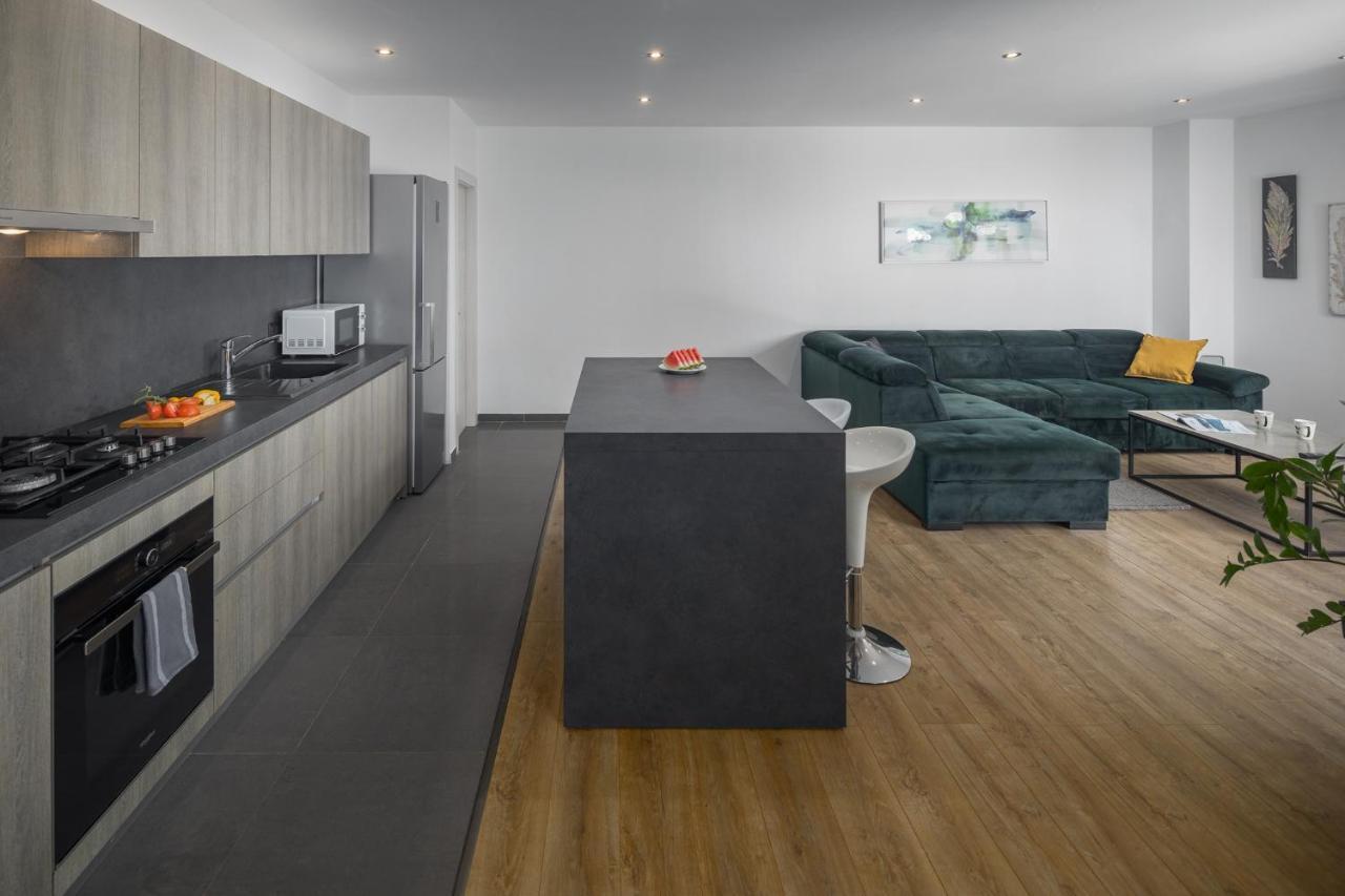 Studio Apartments Villa Valla - Free Bikes Fažana Esterno foto